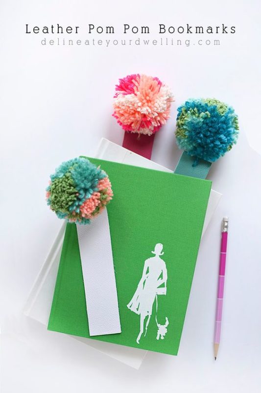 pom pom bookmark