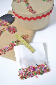confetti gift wrap - all crafty things