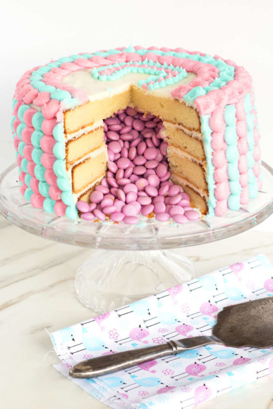 gender reveal cake