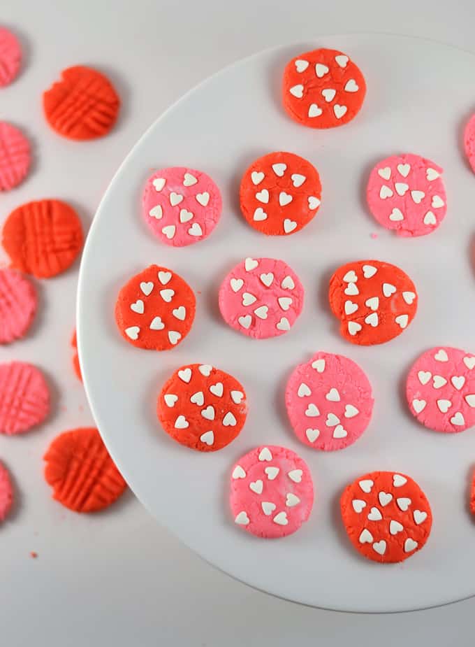 peppermint valentines mints