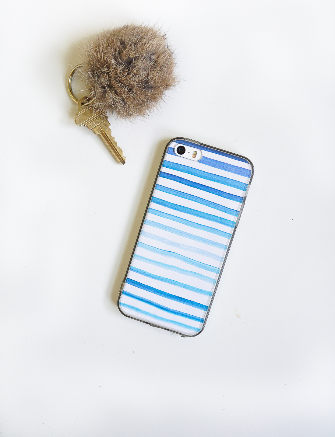 Painting on Phone Cases {10+ Easy Ideas to Try} all crafty things